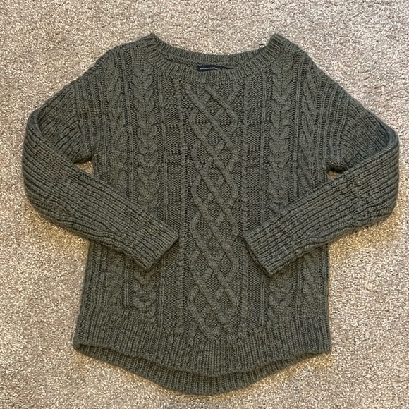 Banana Republic Sweaters - Banana Republic Cable Knit Green‎ Sweater in Large